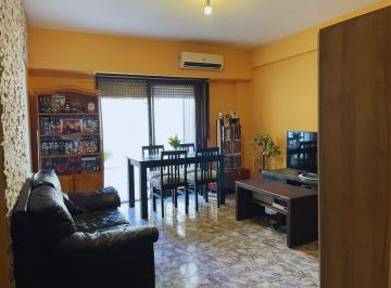 Departamento · 32m² · 1 Ambiente · Monoambiente Divisible |62 m² Totales | Apto Profesional |san Martín Centro | Patio Propio 28 m²