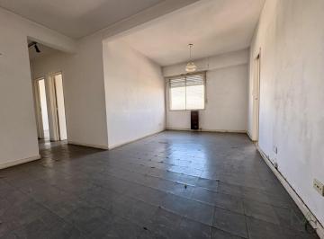 Living/comedor · Oportunidad. Departamento 4 Ambientes Olivos/florida. Piso 10. Vista Abierta. Apto Crédito