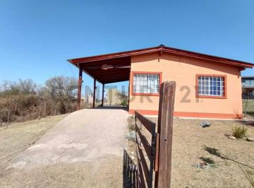 Casa · 41m² · 3 Ambientes · 1 Cochera · Despertate con Vista a Las Sierras Todos Los Días - Cabaña en Venta | Santa Mónica, Calamuchita
