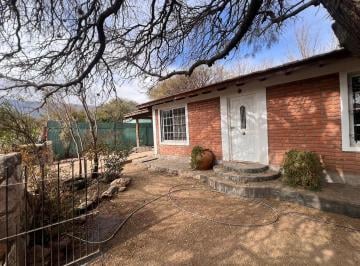 Casa · 106m² · 3 Ambientes · 1 Cochera · Oportunidad! Casa en Venta Carpinteria San Luis