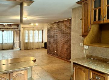Casa · 225m² · 5 Ambientes · 1 Cochera · Venta Amplia Casa Bombal Sur Godoy Cruz Mendoza