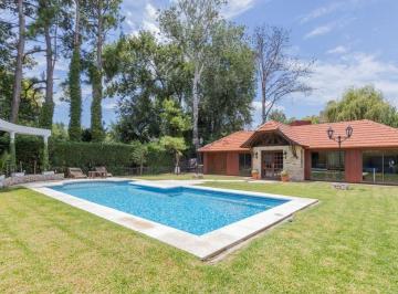 Casa · 360m² · 4 Ambientes · 3 Cocheras · Casa Venta 5 Amb El Paraiso Lote 2800 Piscina/parq