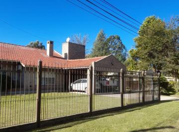 Casa de 4 ambientes, Brandsen · Casa Tipo Chalet 4 Amb Barrio La Dolly, Brandsen