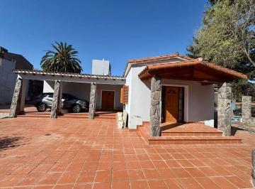 Casa de 6 ambientes, Mendiolaza · Casa en Venta 3 Dorm., El Talar de Mendiolaza