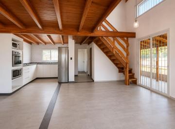 Casa · 170m² · 4 Ambientes · 1 Cochera · Se Vende Casa + Fábrica de Cerveza en V. C. Parque