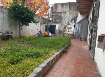 Casa · 80m² · 3 Ambientes · Venta Casa Mataderos Lote Propio Permuta