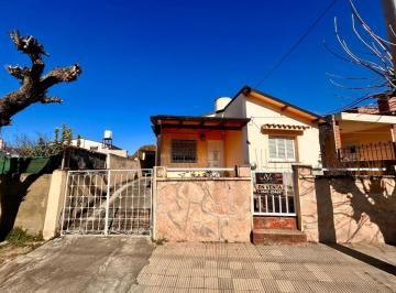 Casa de 6 ambientes, Cosquín · Casa 2 Dorm., Más Departamento en Venta, Cosquín, a Cuadras del Centro y de La Ruta