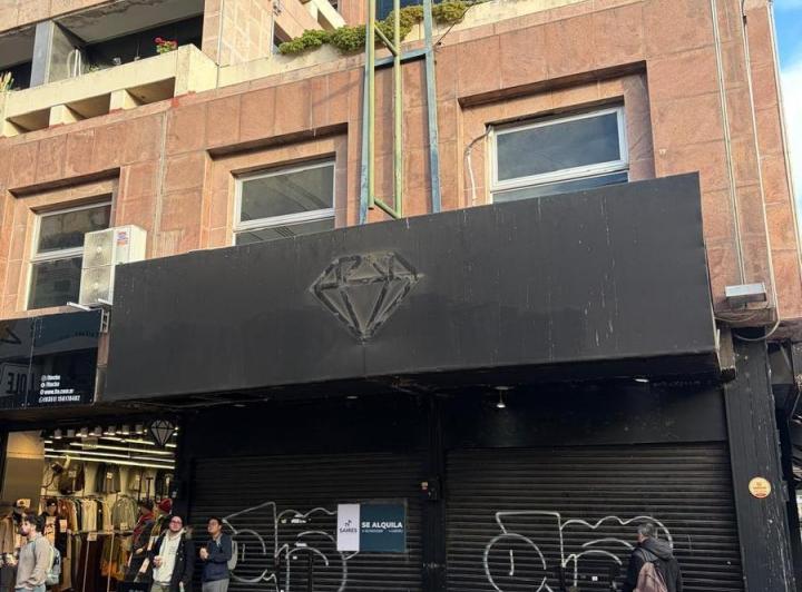 Local comercial · 258m²