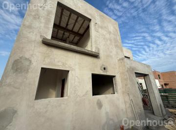 Casa · 154m² · 5 Ambientes · 3 Cocheras · Venta Casa en San Pablo! Posibilidad de Financiar Hasta Finalizar La Obra.