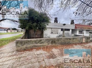 Casa · 70m² · 5 Ambientes · 1 Cochera · Casa en Ludueña