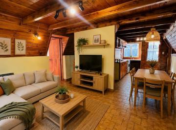 Casa · 75m² · 4 Ambientes · 1 Cochera · Alquiler Permanente Cabaña 3 Dorm. Jardín Botánico