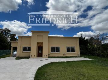 Casa · 151m² · 4 Ambientes · 3 Cocheras · Casa en Alquiler - Club de Campo El Nacional
