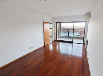 Departamento · 76m² · 3 Ambientes · 1 Cochera · Departamento de Dos Dorm. con Vista Al Río, Cochera y Amenities.