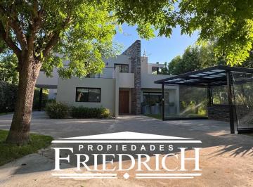 Casa · 435m² · 6 Ambientes · 5 Cocheras · Casa en Venta en Los Puentes Lujan