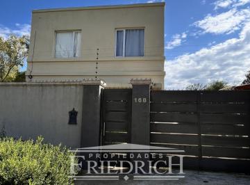 Casa · 121m² · 3 Ambientes · 1 Cochera · Casa en Venta - General Rodriguez