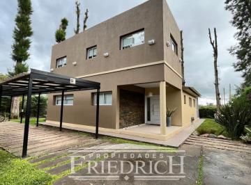Casa · 178m² · 4 Ambientes · 2 Cocheras · Casa en Venta - Club de Campo Cardenal del Monte