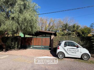 Quinta vacacional · 120m² · 4 Ambientes · 3 Cocheras · Casa Quinta en Parque Orense
