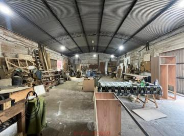 Bodega-Galpón · 235m² · 3 Ambientes · Galpon en Zona Industrial a La Venta - Ostende