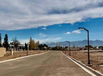 Terreno , Chacras de Coria · Lote en Venta 649 m² en Icon Besares, Chacras de Coria | Listo Para Escriturar