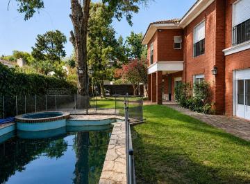 Casa · 290m² · 7 Ambientes · 3 Cocheras · Casa en Venta en Acassuso, San Isidro, G. B. a. Zona Norte
