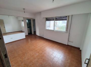 Departamento de 3 ambientes, Villa General Mitre · Departamento 3 Ambientes Al Contrafrente Super Luminoso