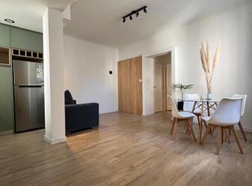 Departamento · 51m² · 3 Ambientes · Venta // 3 Amb Lateral // Plaza Mitre