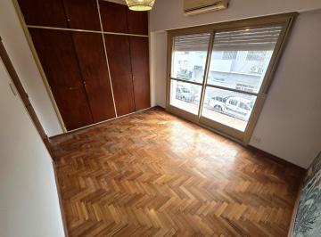 PH · 43m² · 2 Ambientes · PH en 1er Piso 2 Ambientes con Balcón, Patio y Terraza Privada, Saavedra. E - Furio.