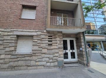 Departamento de 2 ambientes, Córdoba · Departamento Muy Amplio en Planta Baja
