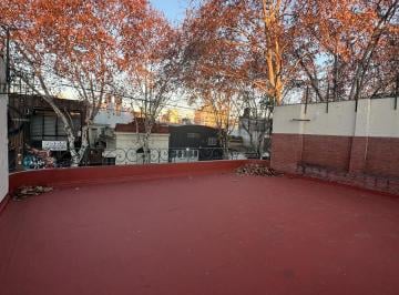PH · 89m² · 3 Ambientes · 1 Cochera · Alquiler PH 3 Ambientes con Terraza en Paternal