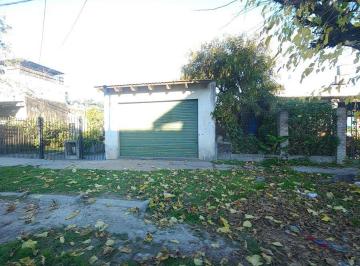 Casa de 5 ambientes, Esteban Echeverría · Dos Casas y Local Comercial en un Mismo Terreno