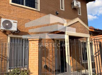 Casa de 7 ambientes, Esteban Echeverría · Venta - Casa en Monte Grande - Apta Credito