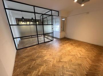 Oficina comercial · 62m² · 4 Ambientes · Oficina en Centro por Av Luro