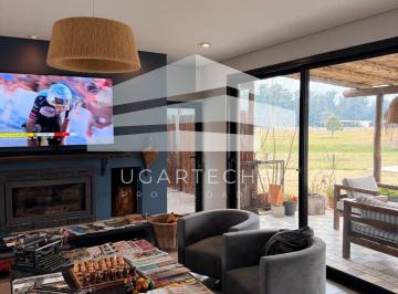 Casa de 5 ambientes, Ezeiza · Venta - Casa en Estancia Villa Maria