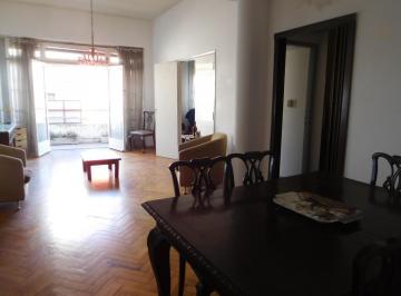 Departamento · 86m² · 3 Ambientes · San Telmo, Depto Antiguo de 3 Ambientes Muy Amplios, a La Calle, 92 m² Totales, Muy Luminoso