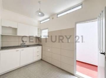 Departamento · 51m² · 3 Ambientes · Recilado - 2 Dorm. - 2 Patios - Gc Bajos - Prox Rambla - Sarandi Cuidad Vieja