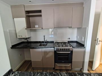 Departamento · 48m² · 2 Ambientes · 1 Cochera · Moreno 250 - 1 Dormitorio con Cochera. Edificio con Pileta.