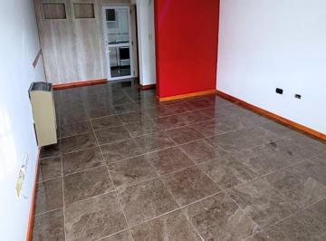 Casa · 120m² · 5 Ambientes · Alquiler Duplex 3 Dorm. Amplio y Luminoso en Zona Centro Este de Neuquen Capital