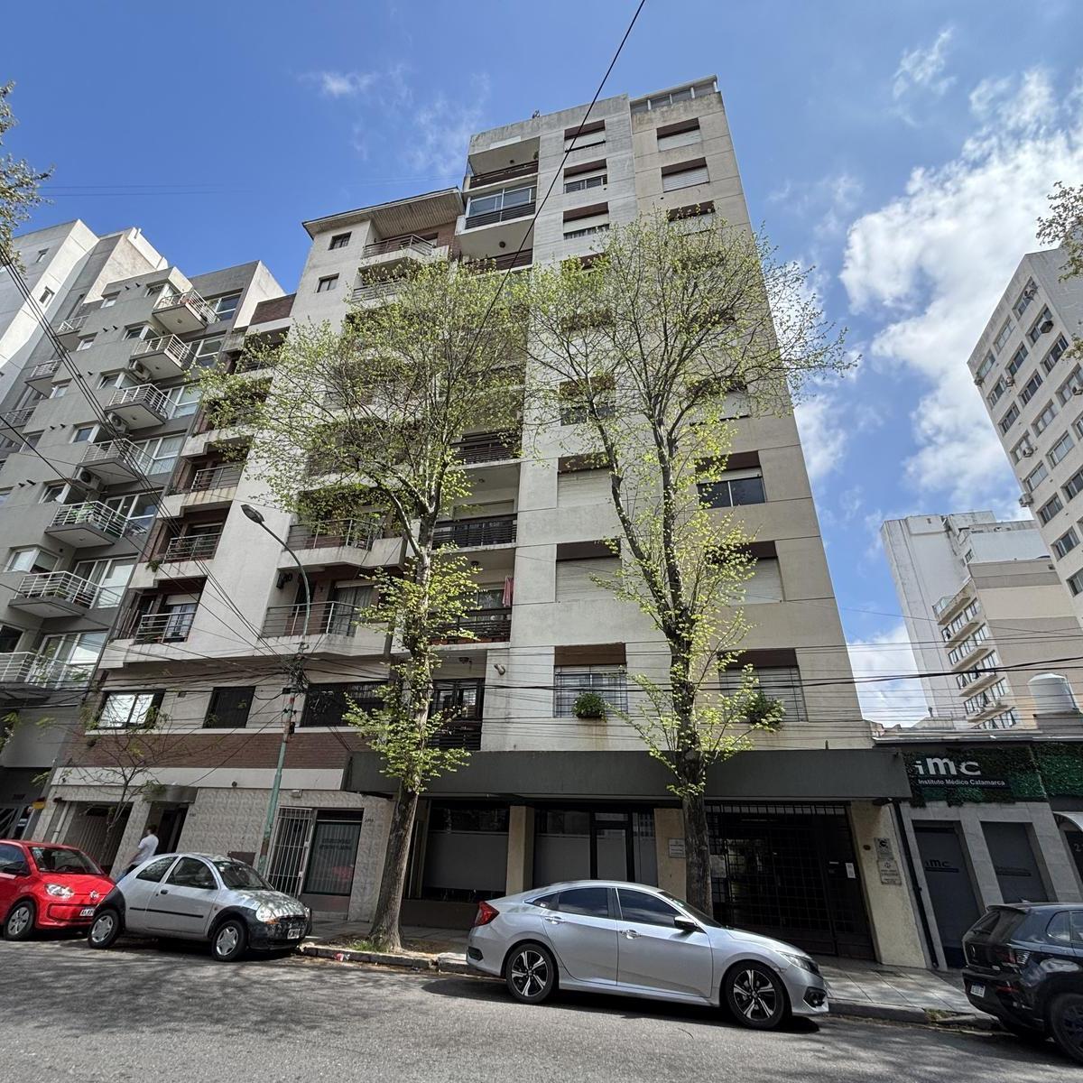 Venta departamento de dos ambientes ubicado en Catamarca al 2200