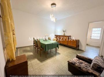 Casa · 178m² · 4 Ambientes · 2 Cocheras · Casa Venta 4 Ambientes Jardin