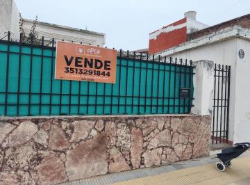 Casa · 226m² · 6 Ambientes · 1 Cochera · Casa en Providencia
