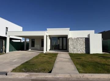 Casa · 224m² · 6 Ambientes · 1 Cochera · Hauser Vende Casa a Estrenar en Barrio Lar de Boedo!