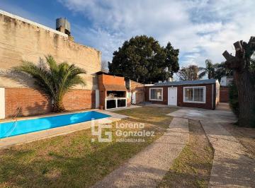 Casa · 150m² · 3 Ambientes · 3 Cocheras · Casa en Alquiler Dos Dorm. Escobar
