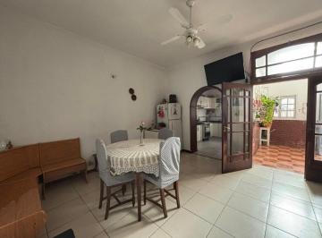 PH · 90m² · 6 Ambientes · Venta PH 6 Ambientes Barracas Luminoso