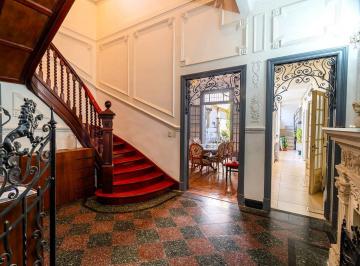 Casa · 480m² · 5 Ambientes · 2 Cocheras · Venta Velez Sarsfield Casa 5 Ambientes