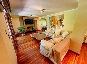 Casa · 700m² · 14 Ambientes · 4 Cocheras · Casa 6 Dorm. en Venta Lujan de Cuyo Jardin