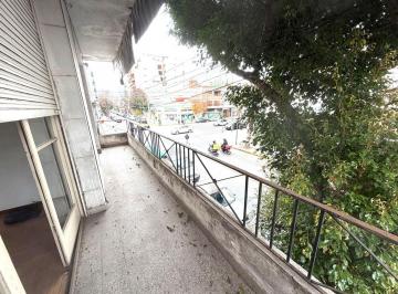 PH · 50m² · 3 Ambientes · Alquiler PH Tres Amb Frente