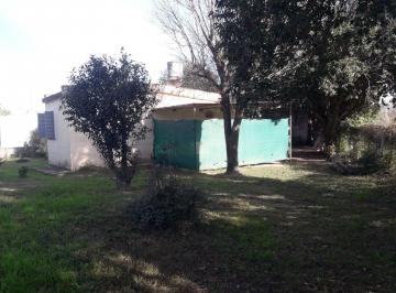 Casa · 64m² · 3 Ambientes · 1 Cochera · Venta Casa en Manfredi