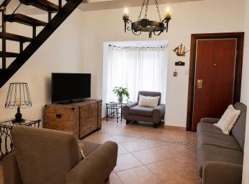 Casa · 170m² · 6 Ambientes · 1 Cochera · Venta Casa 6 Ambientes Quilmes Oeste Apto Credito