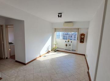 Departamento · 65m² · 3 Ambientes · Muy Lindo Tres Amb en El Corazon de San Telmo