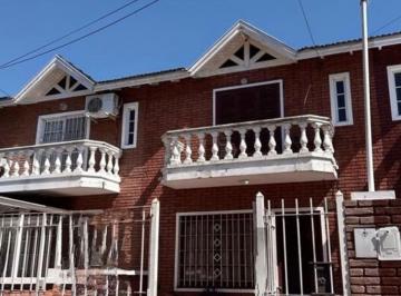 Casa · 72m² · 3 Ambientes · 1 Cochera · Casa 3 Ambientes Tipo Duplex Berazategui